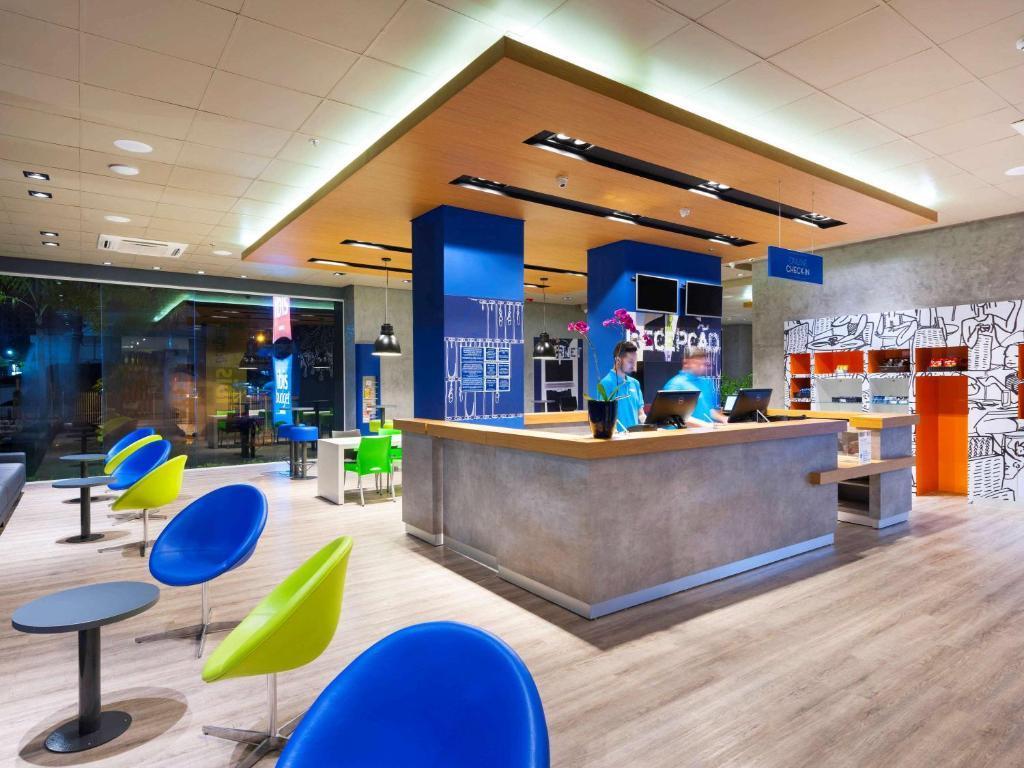 Ibis Budget Navegantes 이타자이 외부 사진