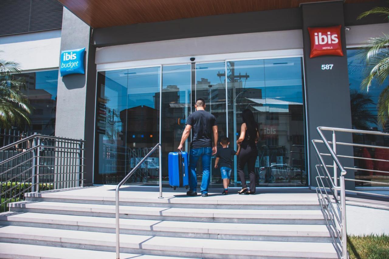 Ibis Budget Navegantes 이타자이 외부 사진